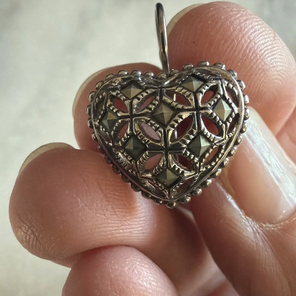 Sterling Silver .925 Marcasite‎ Heart Shaped Pierced Earrings 5.78 g, vintage